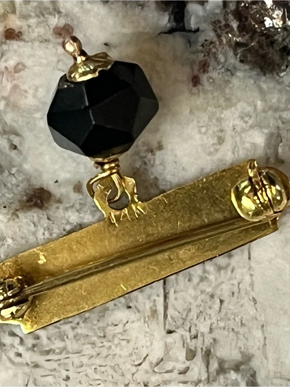 14K Gold Vintage Cuban Baby Dios Me Bendiga Azabache Mal de Ojo Broche Pin